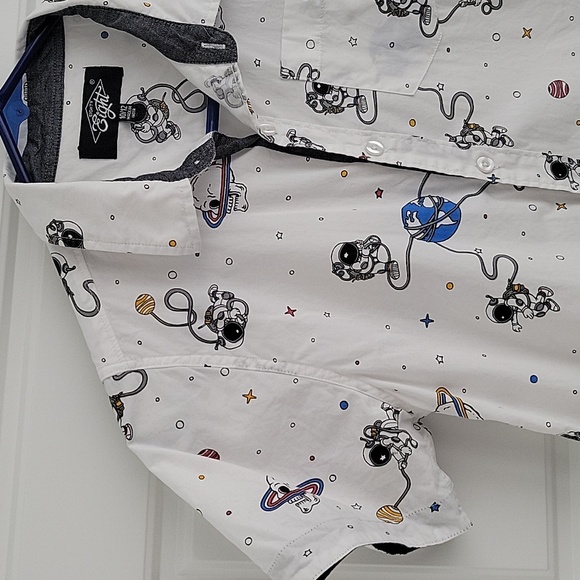 Eighty Eight Space Themed Button-Down Camp Shirt - Picture 6 of 12